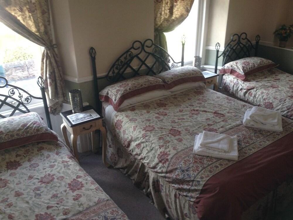 Tynedale Guest House 펜리스 외부 사진