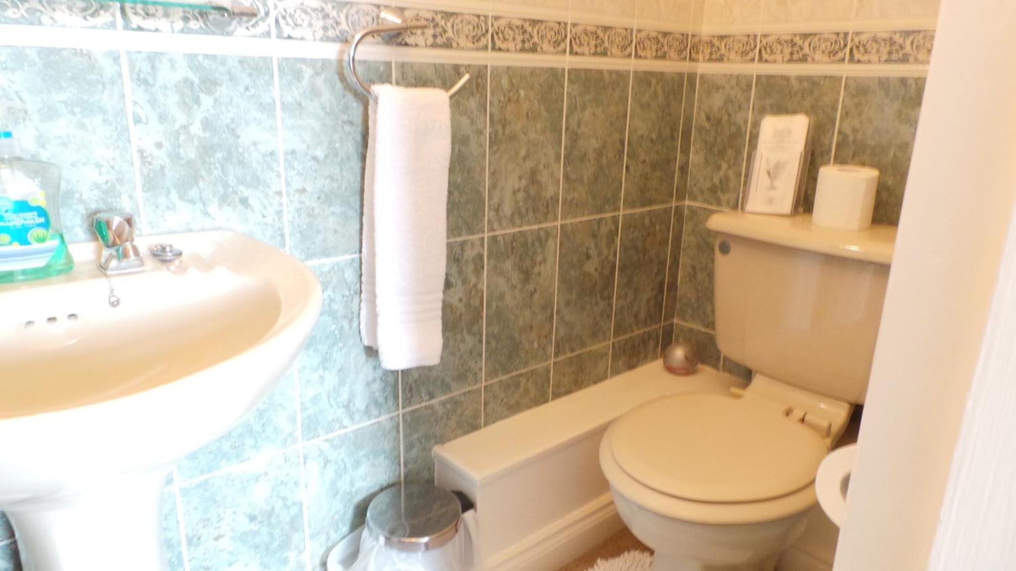 Tynedale Guest House 펜리스 외부 사진