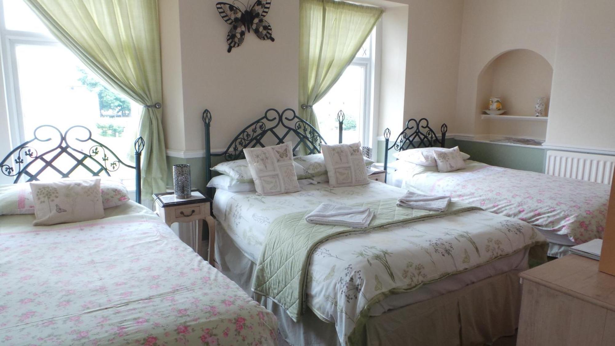 Tynedale Guest House 펜리스 외부 사진