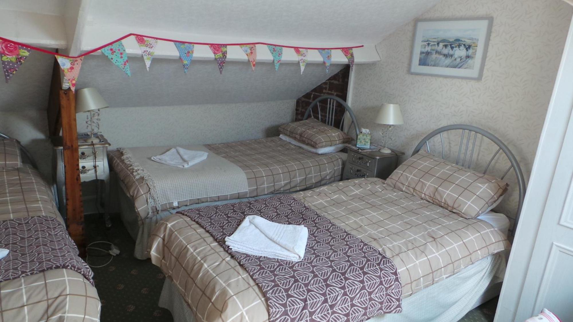 Tynedale Guest House 펜리스 외부 사진